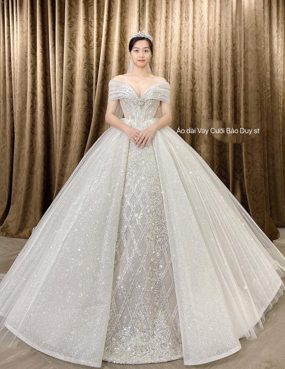 Váy cưới nào sẽ “on top trending” trong mùa xuân 2022 - PNJ Blog
