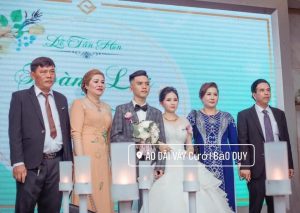 áo dai mẹ sui gia